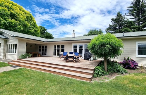 Longlands Other | Great Private Family home on 6Ha with Pool - pets welcome on request