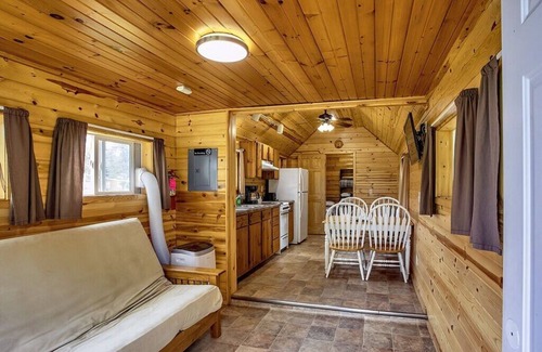 Buffalo City Cabin | Great River Road Cabin on the Mississippi Backwaters Turtle Cabin