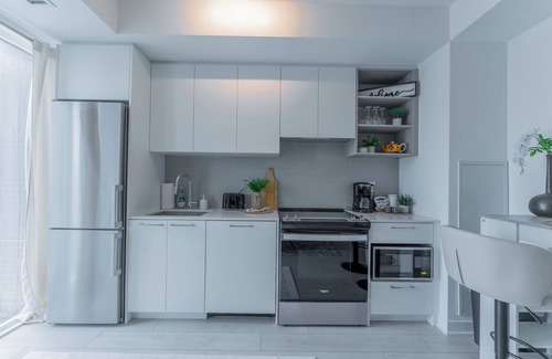 Fletchers Creek South Apartment | Great Stay | Modern New Studio Retreat | Brampton