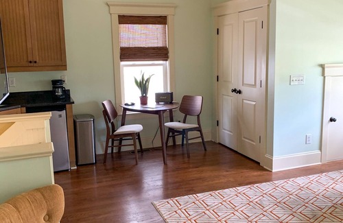 Wilmington Apartment | Great Studio Apartment - Walkable to Downtown!