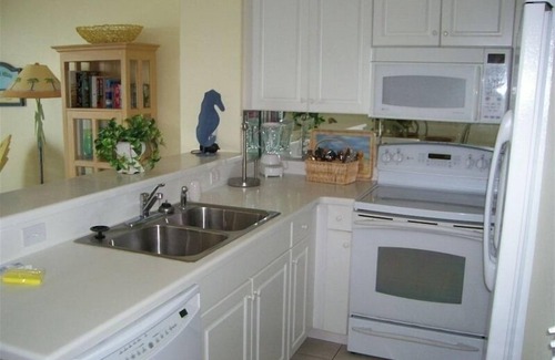 Miramar Beach Condo | Great Views! Beach Chairs! Low 2'nd Floor!