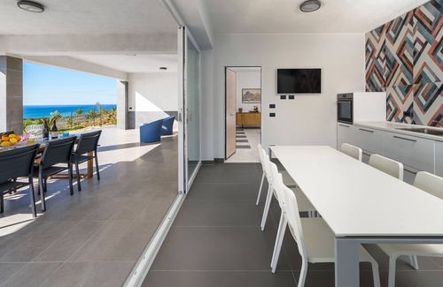 Siculiana Villa | Great villa with pool and sea view