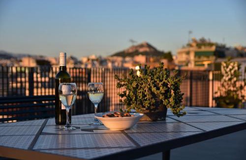 Thissio Apartment | Greece U Around Athens Thissio Suites