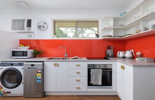 East Deep Creek Cottage | Green Acres Cottage -'Getaway' - East Deep Creek