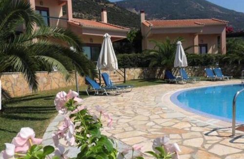 Marathias Villa | Green and Blue