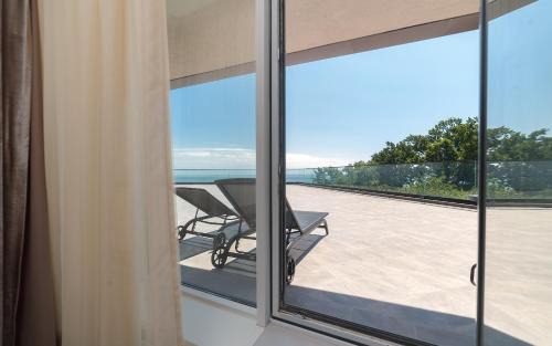 Prymors'kyi district Apartment | Green Apartments