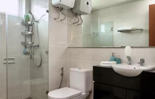 Pluit Apartment | Green Bay Condominium by Kevin