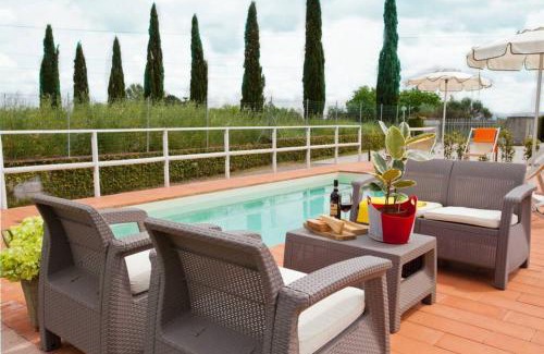 Capannoli House | Green Bike Vintage Tuscany - Countryside holiday apartment with pool