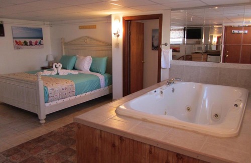 Old Orchard Beach Hotel | Green Dolphin Motel