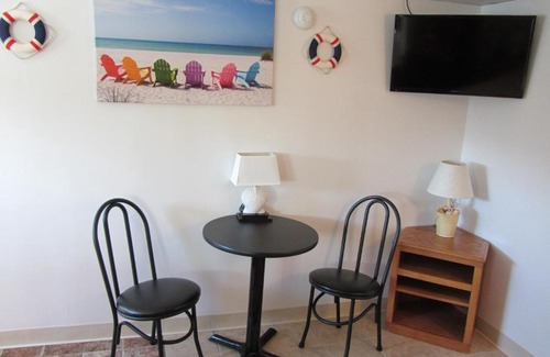 Old Orchard Beach Hotel | Green Dolphin Motel