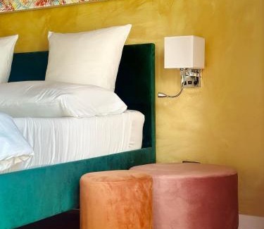 Florence Apartment | Green Escape Guesthouse with Pool in Villa