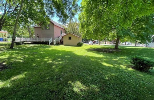 St. Ansgar House | Green Gables - 2nd Floor with Private Entrance
