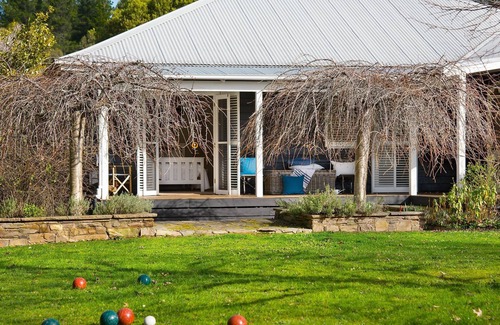 Glenlyon House | Green Gully House - your quintessential country retreat, just 10 mins from Daylesford