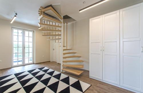 Berkovitsa House | Green Hill Guest House