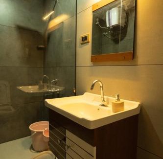 Kanyakumari House | Green Home Stay - 10 Mins Walk to Kanyakumari Main Beach