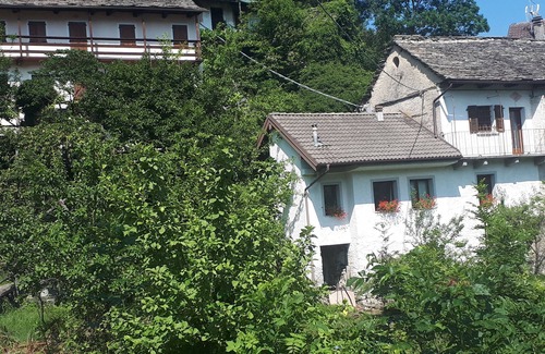 Domodossola House | GREEN HOUSE AND RELAXATION