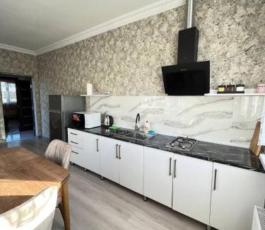 Poti Apartment | Green House