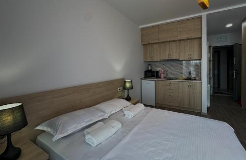 Mtsvane Kontskhi Apartment | Green House - Studio Apartment with Sea and Mountain view