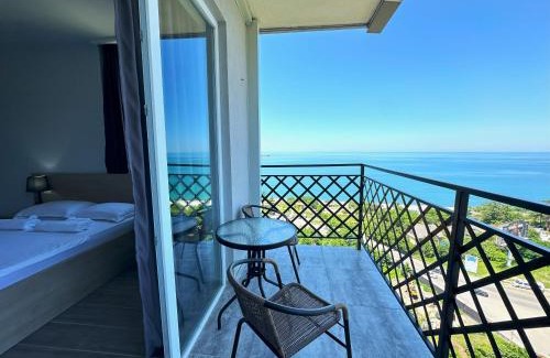 Mtsvane Kontskhi Apartment | Green House - Studio Apartment with Panoramic View