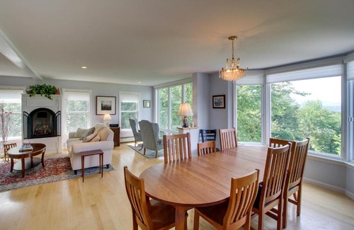 Waterbury Center House | Green Mountain Manor