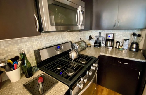 Exchange Place North Apartment | Green Oasis in Jersey City: Minutes into Manhattan!