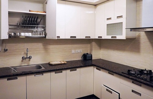 Green Park Apartment | Green Park Service Apartment 3bhk with Ac and Wifi