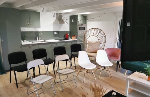 Treillieres House | Green property for business and family travel.
