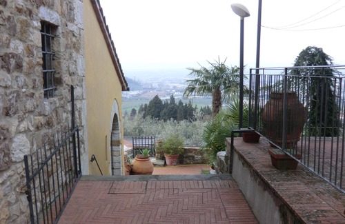 Calenzano House | "GREEN" SUITE POGGIO