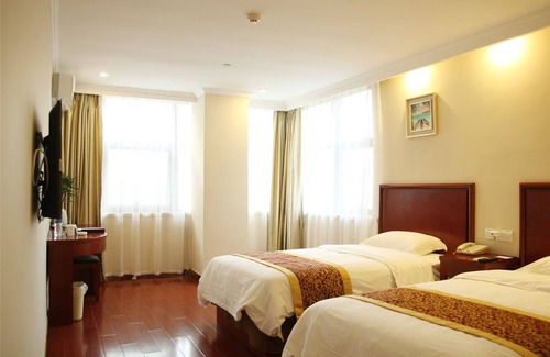 Weihai Hotel | Green Tree Inn Express