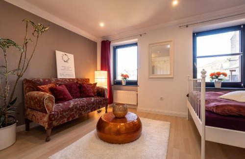 Weibern Apartment | Green Valley Lounge Apartment