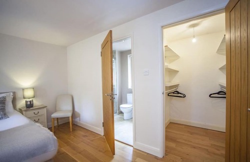 Bath House | Greenbanks Lodge with free on-site parking