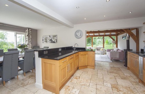 Bath House | Greenbanks Lodge with free on-site parking