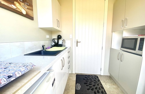 Katikati Apartment | GREENCROFT - STAY, PLAY AND GET AWAY