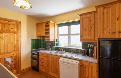 Lahinch House | Greenfield Park 10 (15min walk to Lahinch Beach)