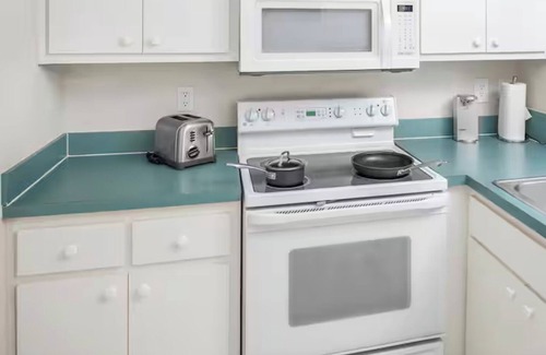 Berkeley Condo | Greensprings Vacation Resort 2br suite, Friday check-in