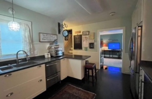 Oconomowoc House | Greenstone Cottage