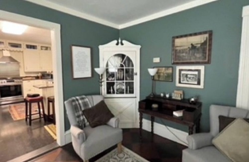 Oconomowoc House | Greenstone Cottage