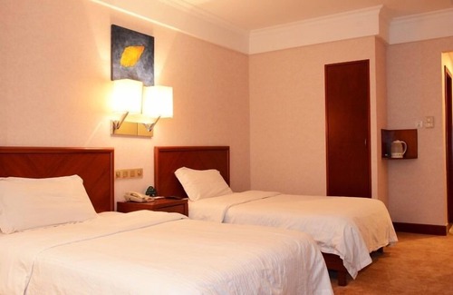 Houjie Hotel | GreenTree Inn DongGuan HouJie wanda Plaza Hotel