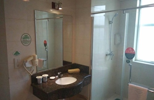 Houjie Hotel | GreenTree Inn DongGuan HouJie wanda Plaza Hotel