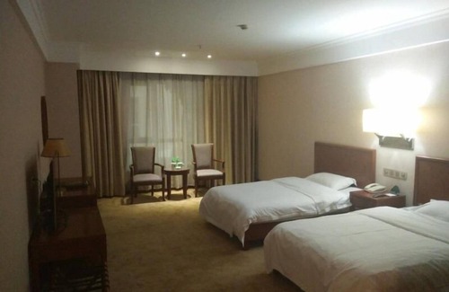 Houjie Hotel | GreenTree Inn DongGuan HouJie wanda Plaza Hotel