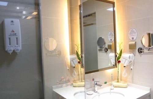 Feidong County Hotel | GreenTree Inn HeFei Feidong New District Hui Shopping Mall Express Hotel