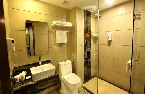 Jiyang Hotel | GreenTree Inn SanYa Jiyang Dist YaLongWan YingBin Ave Hotel