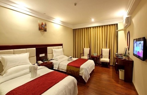 Jiyang Hotel | GreenTree Inn SanYa Jiyang Dist YaLongWan YingBin Ave Hotel