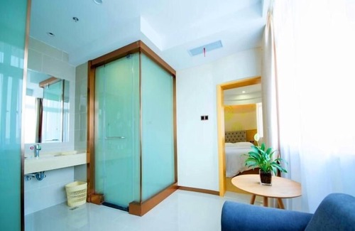 Zhangjiagang Hotel | GreenTree Inn Suzhou Zhangjiagang Yangshe Old Street Stadium Express Hotel
