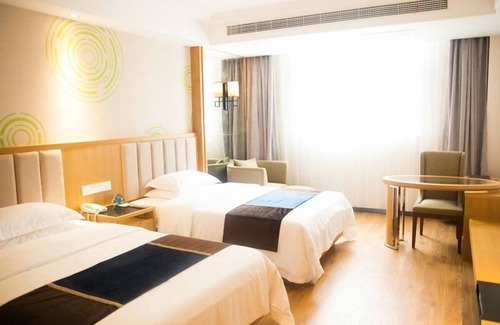 Taixing Shi Hotel | GreenTree Inn Taizhou Taixing Middle Guoqing Road Business Hotel