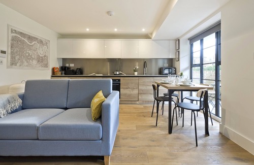 Greenwich West Apartment | Greenwich Perfection