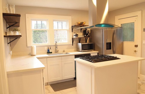 Greenwood House | Greenwood's Serenity Upper Unit