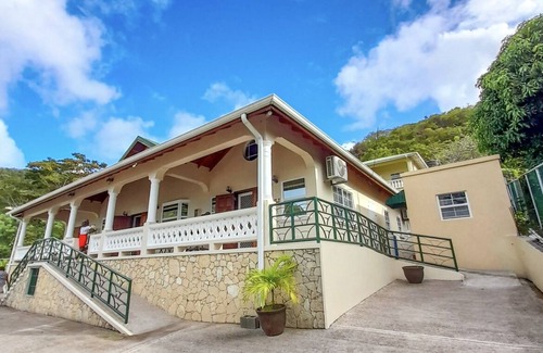 The Lime Apartment | Grenada Island Gem