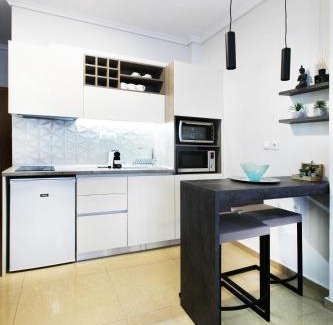 Thessaloniki City Centre Apartment | Grey Rhino 1min From The White Tower