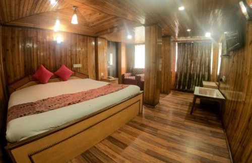 Darjeeling Hotel | GRG Broadway Mall Road Darjeeling By Royal Collection Hotel